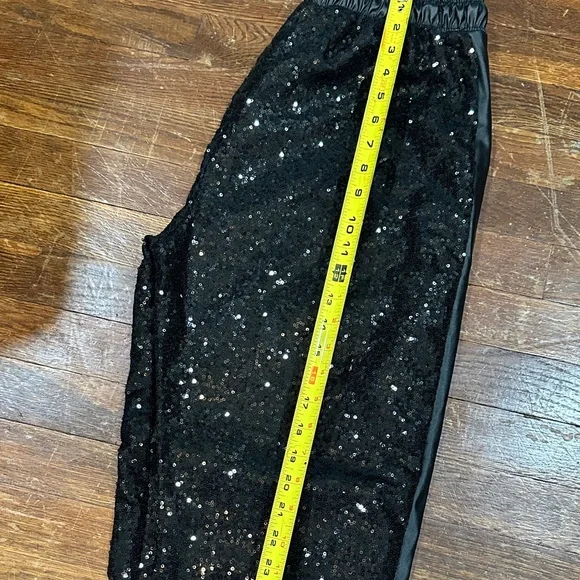 Black Sequin Jogger Pants - Picture 6 of 6
